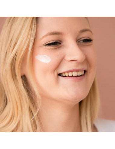 Crema Facial Iluminadora Hidratante -...